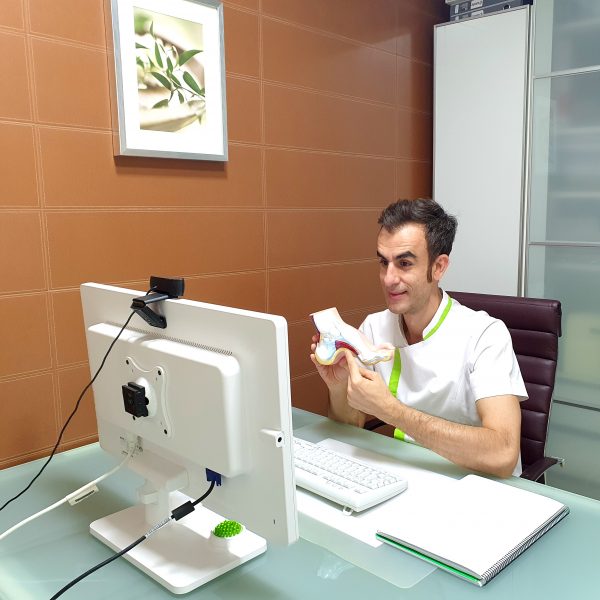Consulta Online Podología mediante videollamada o chat
