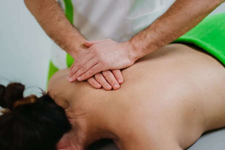 masaje muscular fisioterapeuta